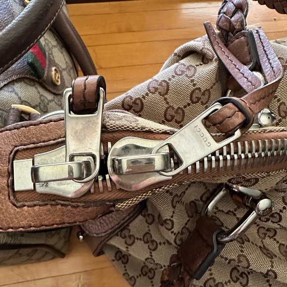 Gucci Tan and Brown Monogram large Shoulder Bag - Picture 13 of 15